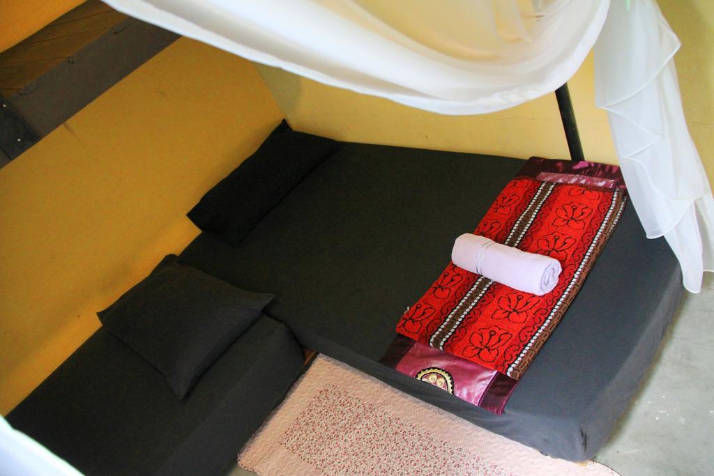 Moontree47 Motel George Town Phòng bức ảnh