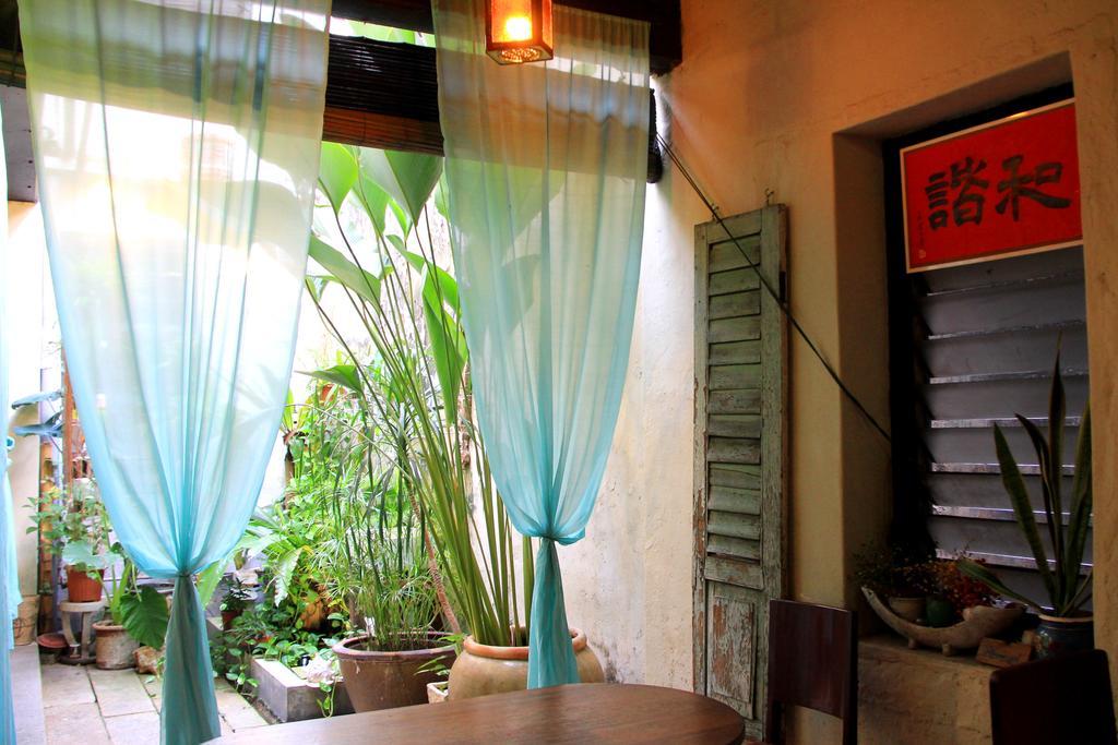 Moontree47 Motel George Town Ngoại thất bức ảnh
